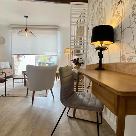 Homebyus Holiday home